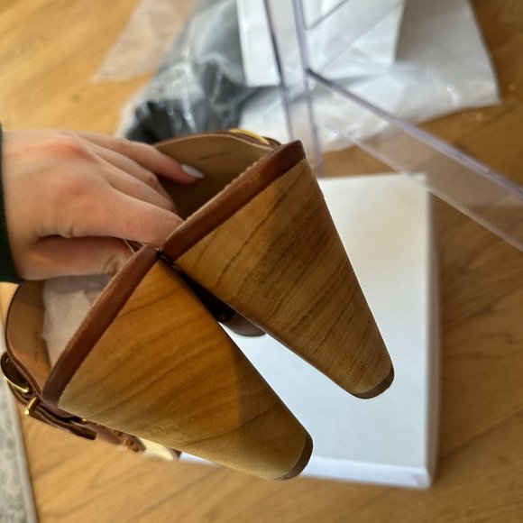 NWT Veronica Beard Hedrix Clog Woodgrain Platform Leather Buckle Sz 9 Hazelwood - Picture 11 of 14